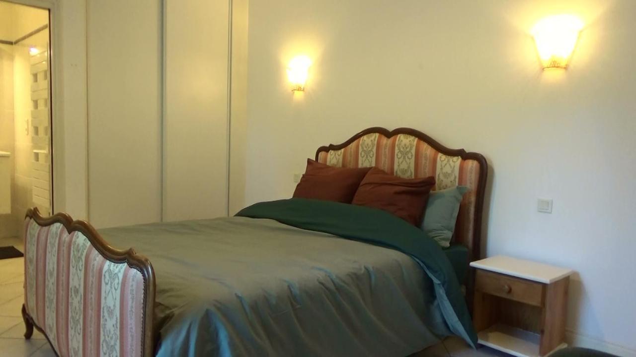 Les Grands Chenes Hotell Remilly-les-Marais Exteriör bild